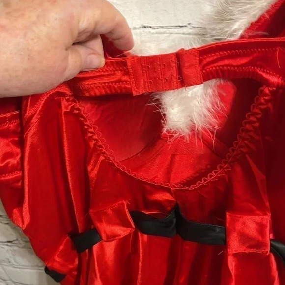 Pucker Up Red Fur Trimmed Mrs.Clause Nightgown - Picture 8 of 12